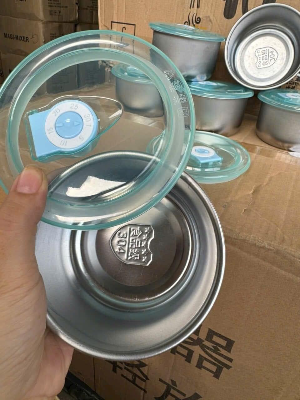 HỘP INOX TRÒN CÓ NẮP HÚT HƠI - SET 5 HỘP 